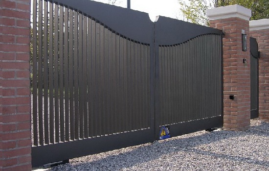 Купить новые ворота Абакан откатные в Батайске по цене от 82345 руб